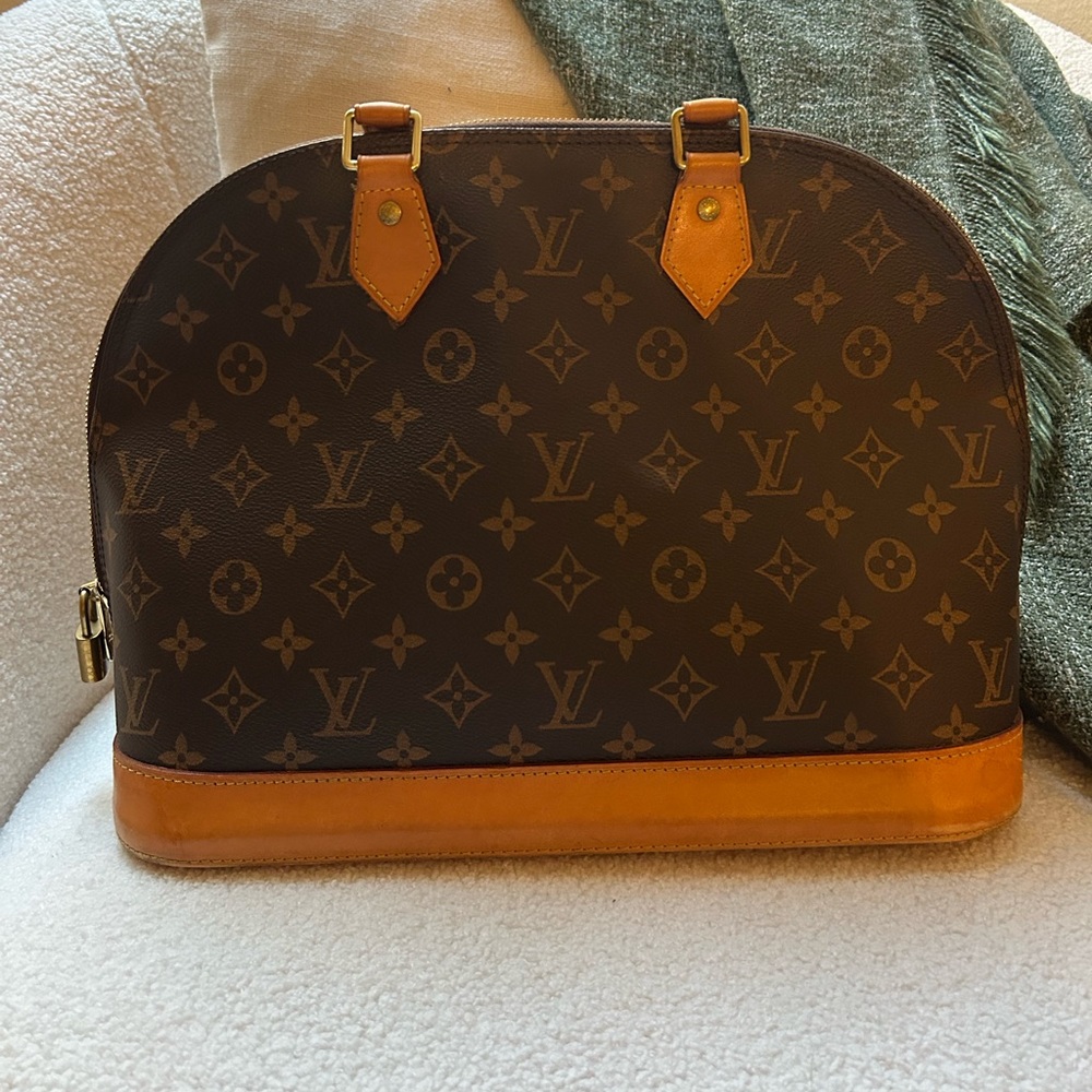 Authentic Louis Vuitton Alma Bag